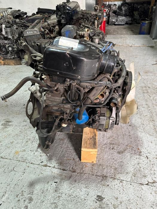 Двигатель Nissan Terrano 2 R20 KA24 2.4l
