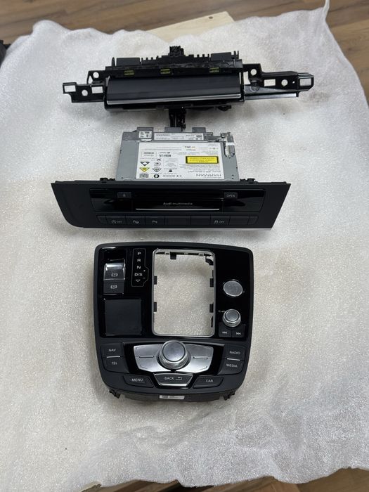 MIB 2 Audi A6 A7 C7 навигация с CarPlay / Android auto