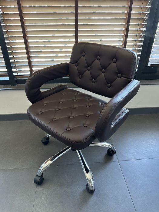 СТОЛ НА КОЛЕЛЦА VERSAY - 24м гаранция и безплатна доставка до офис