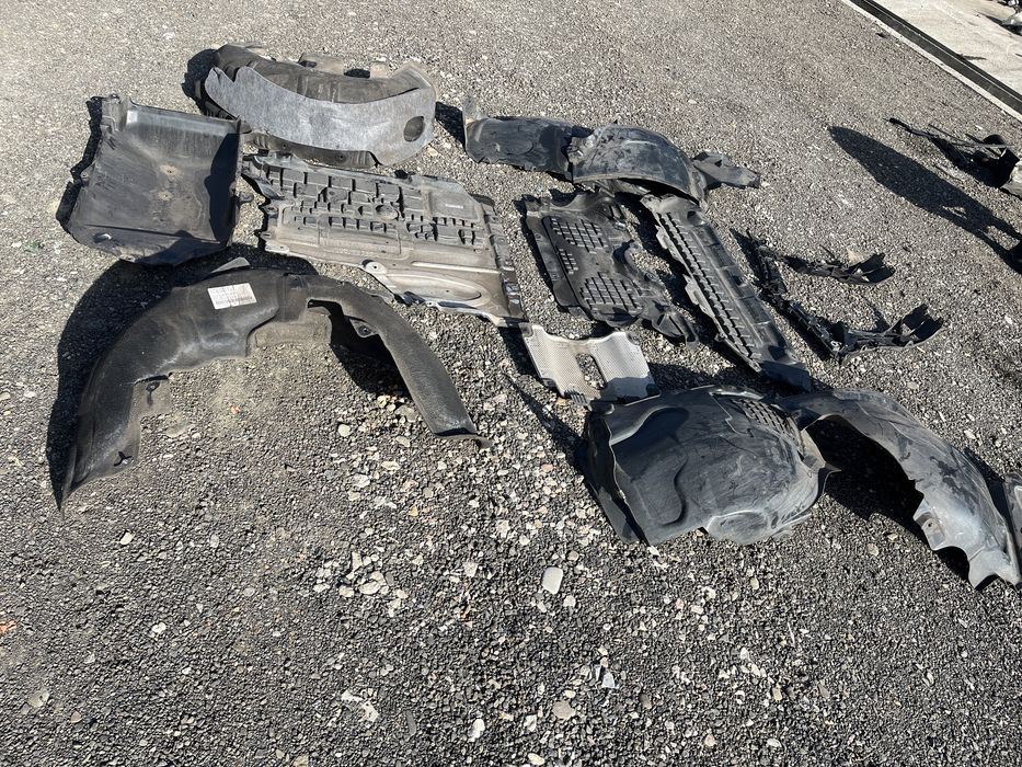 Scut motor / Carenaj / Scuturi / Carenaje / Suport Mercedes GLC C253