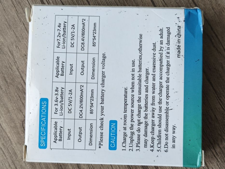 Zaryadka Canon LP-E6