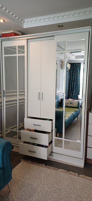 Шкаф купе в отличном состояний