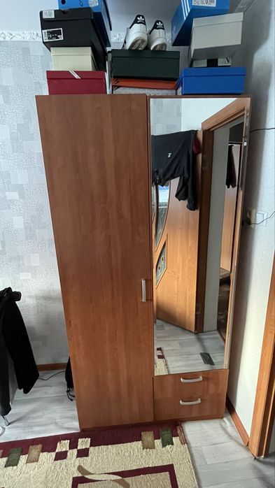 Шкаф Б/У сатылады