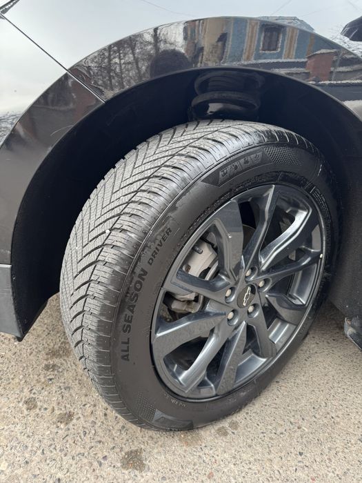 Chevrolet Equinox фулл 472 млн