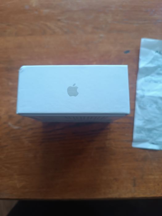 Vând AirPods pro 2 USB-C cu bon !! urgent!!