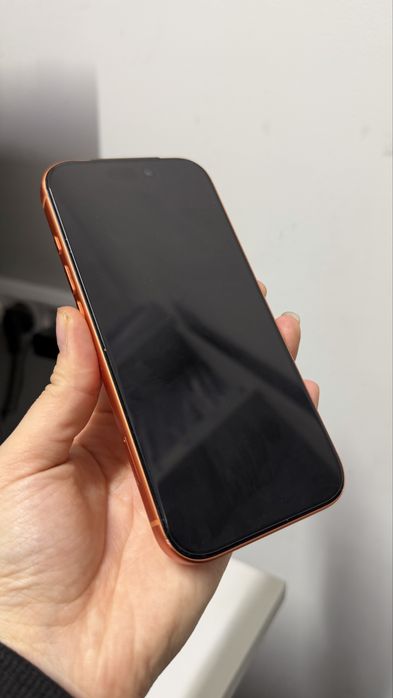 Продам Iphone 17 pro