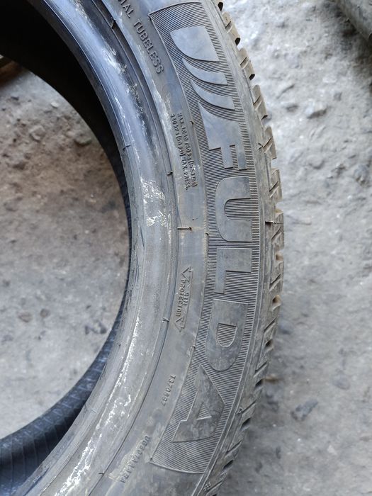 Зимни гуми -9мм.-17цола-215/55-1бр.-55€-."FULDA"-като нови