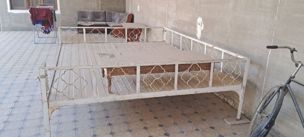 Топчан кровать железный