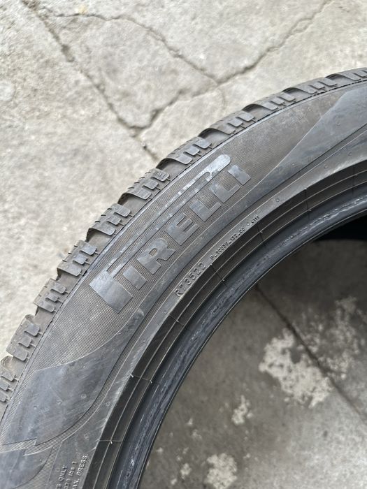 Anvelope 255/45 R20 Pirelli iarna ( M+S )