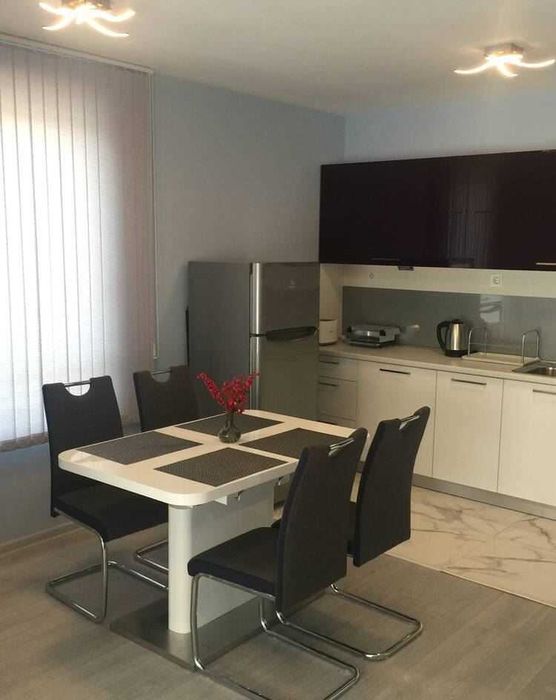 Дава се под наем Тристаен апартамент в Пловдив, Гагарин - 104 кв.м за 400 € - Снимка #2