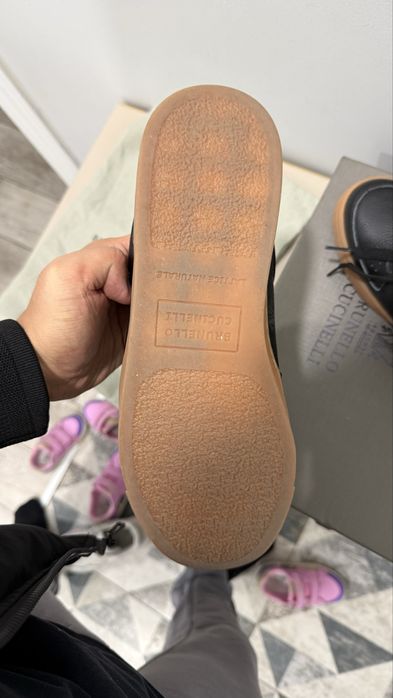 Кроссовки классические