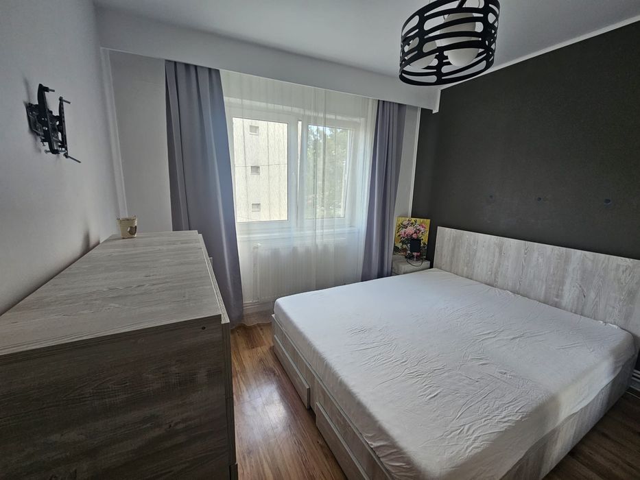 Închiriere apartament cu 2 camere
