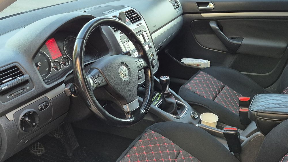 VW Golf 1,9 diesel,6 trepte-impecabil!!