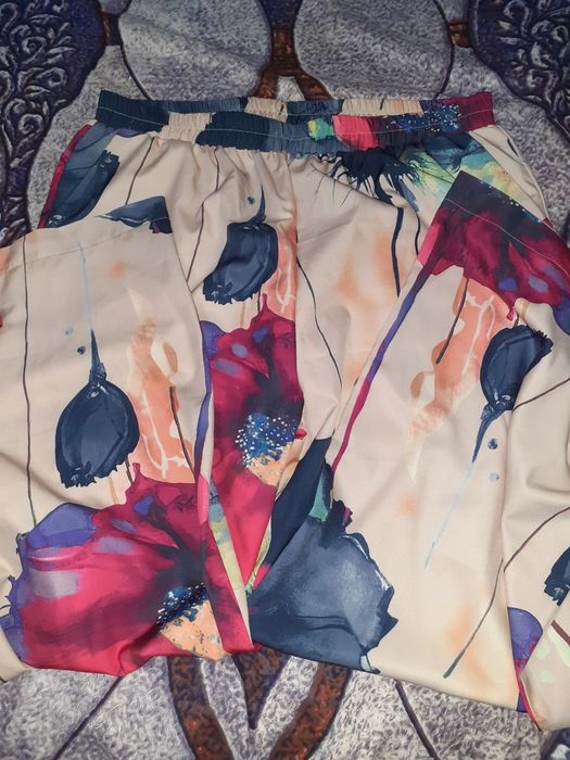 Дамски сатениран комплект