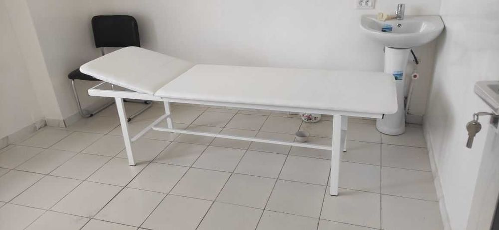 г.
Кушетка медицинский

550 ширма помошница шкаф медицинский