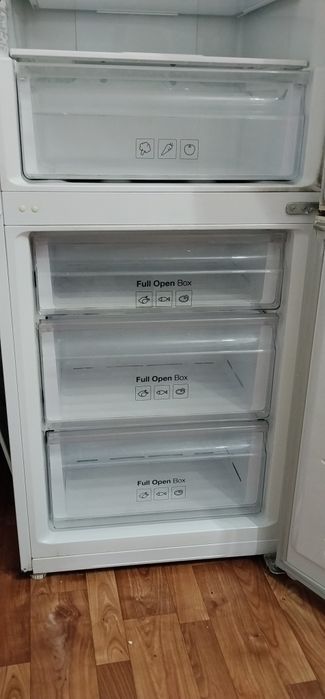Продам холодильник Samsung в хорошем состоянии