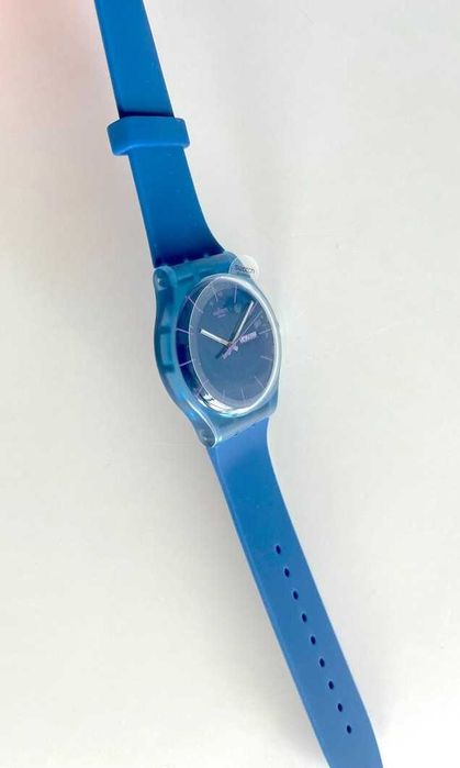 Часовник Swatch, модел COBALT REBEL, SUON701