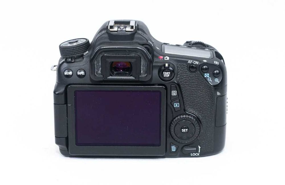 Canon EOS 70D - Body - DSLR - 95.000 de cadre