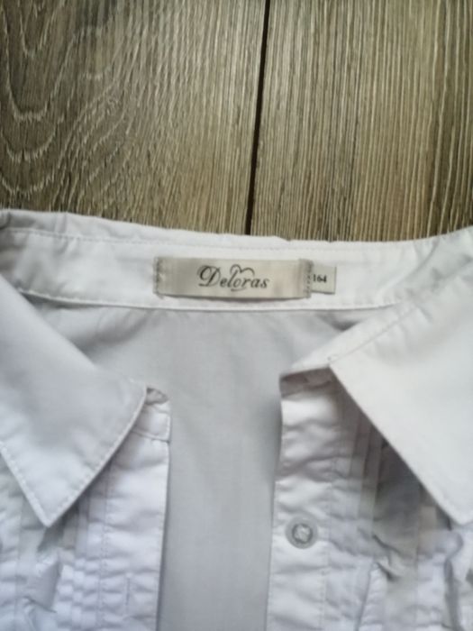 Продам школьную форму Deloras рост 164.