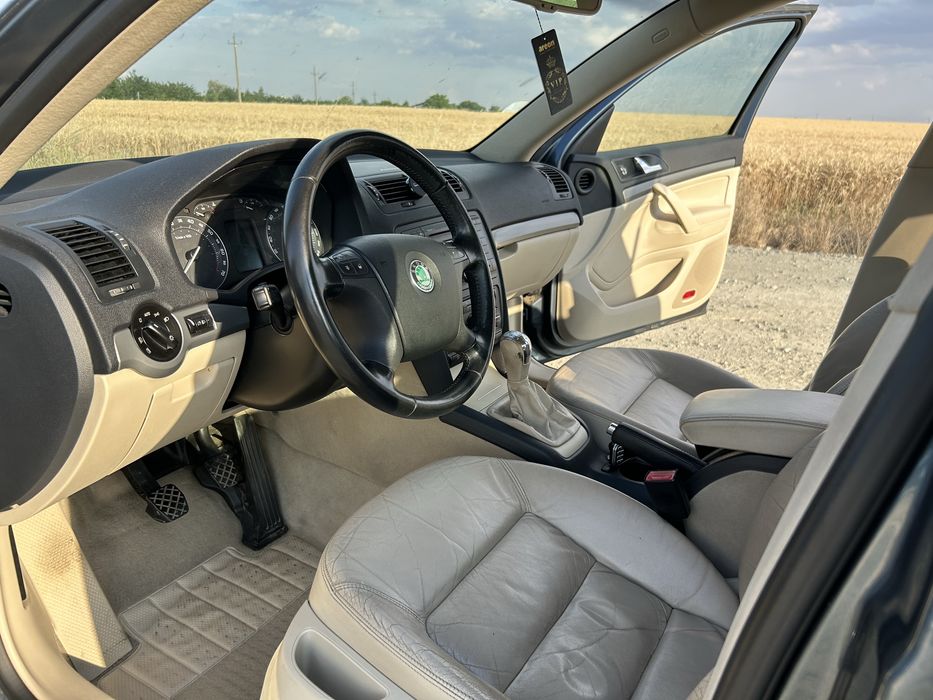 Skoda Octavia 2 Elegance 2005 • 2.0 FSI
