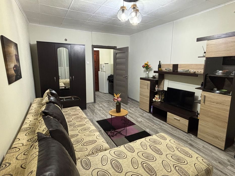 Închiriez apartament 2 camere