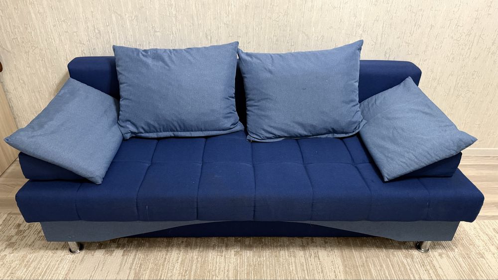 Продам Диван срочно