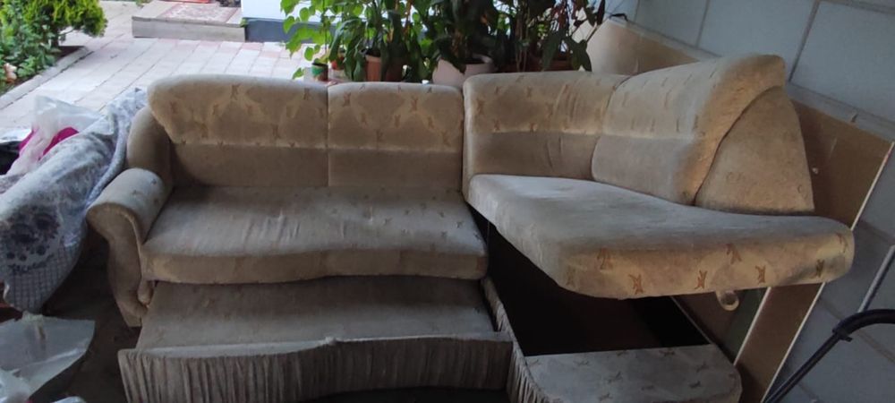 Диван угловой