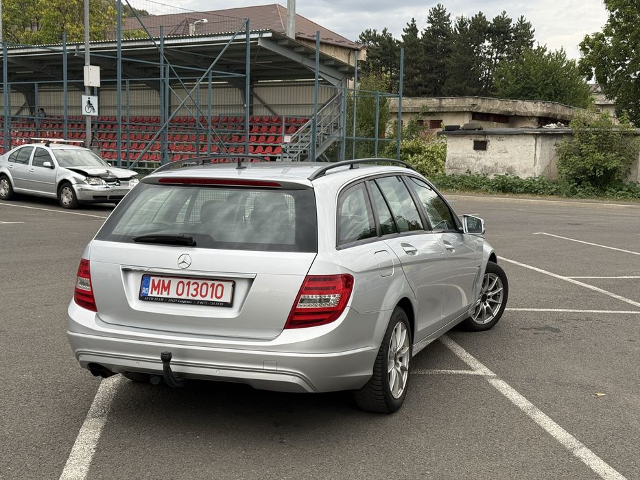 MERCEDES-BENZ C-Class 2011 — imagine 3