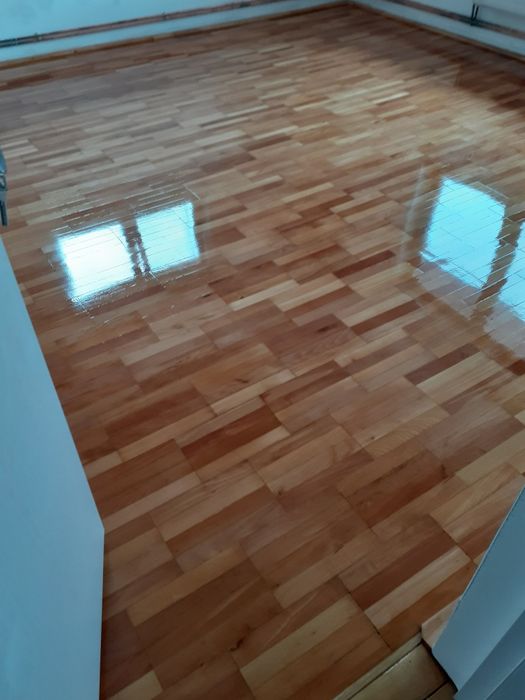 Raschetat/  reconditionat parchet Hateg Hunedoara, Deva,Petrosani