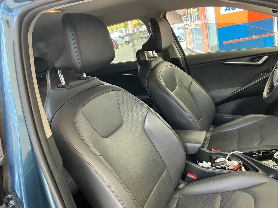Kia Niro electric drive 204ks150 kW64kwh e-Emotion