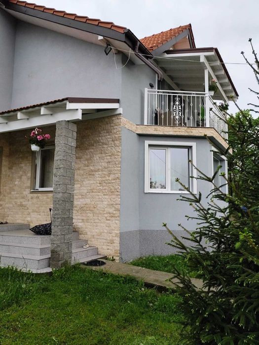 Execut lucrari constructii - acoperisuri, renovari, garduri, interior