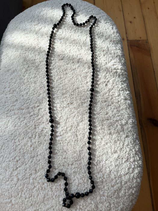 Колие, което може да се използва и за ръка