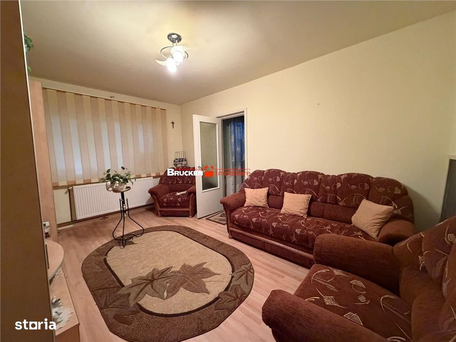 Apartament cu 2 camere de vanzare — fotografia 1