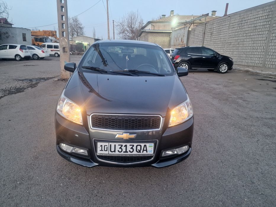 Нексия 3  мокрий асфалт