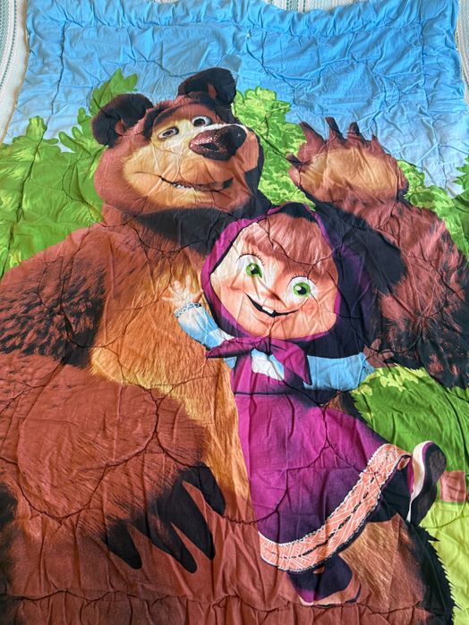 Олекотена детска завивка “Маша и Мечокът”