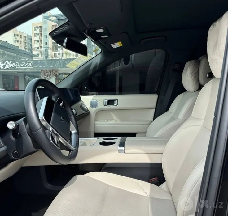 Lixiang L6 max 2024 йил