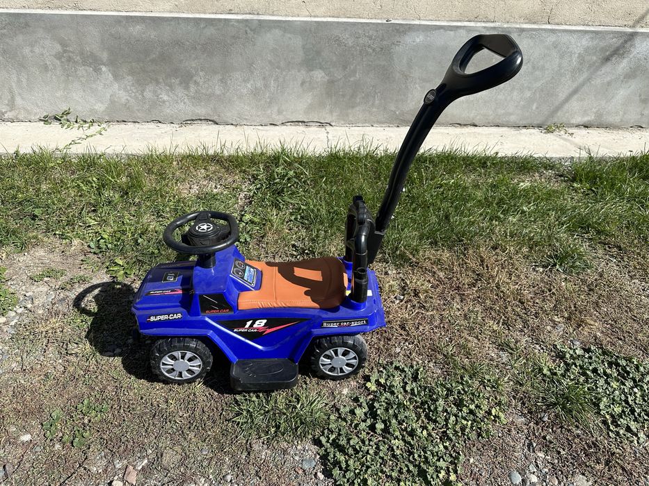 Детская машина толокар