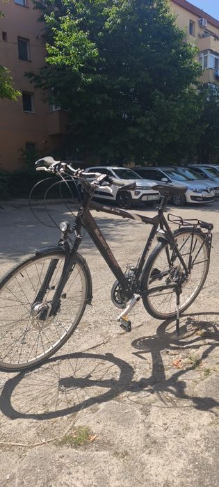 Bicicleta de trekking RedBull Black Creek