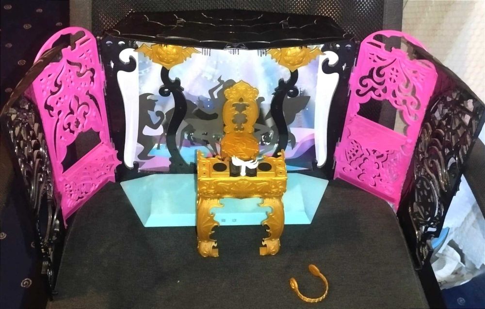 Дискотека парти-пулт за кукли Monster High Disco Dance Club