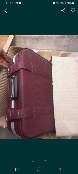 Чисто Нов червен винтич куфар от 90 те производител ПП "УСПЕХ" Пловдив