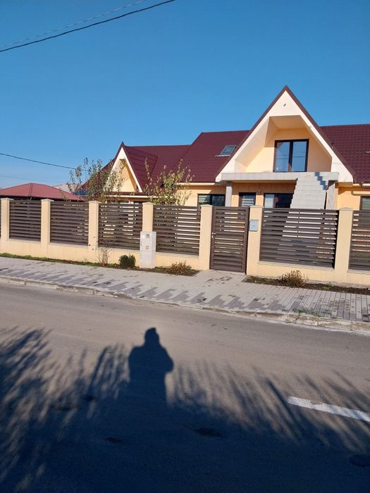 Vand casă în 23 August. CONSTANȚA