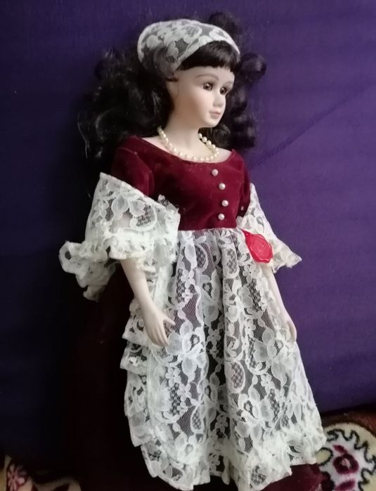 Papusa portelan Bisque