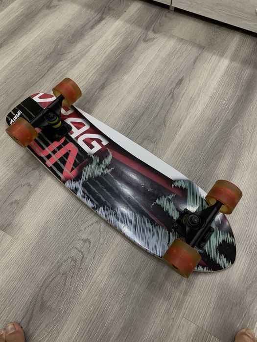 Скейтборд в отличном состоянии — 200.000 сум (торг уместен)
