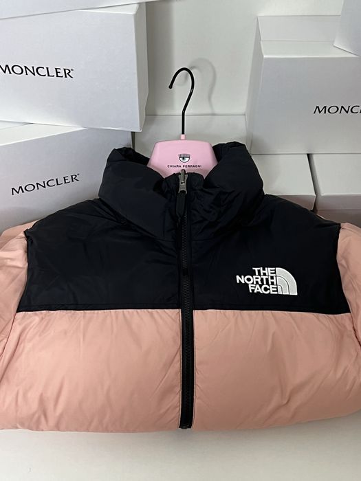 Продам новую куртку люкс The North Face