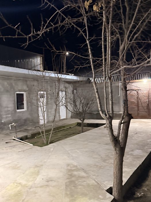 Ховли жой сотилади