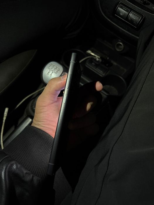 Продам Samsung s24 ultra  256гб
