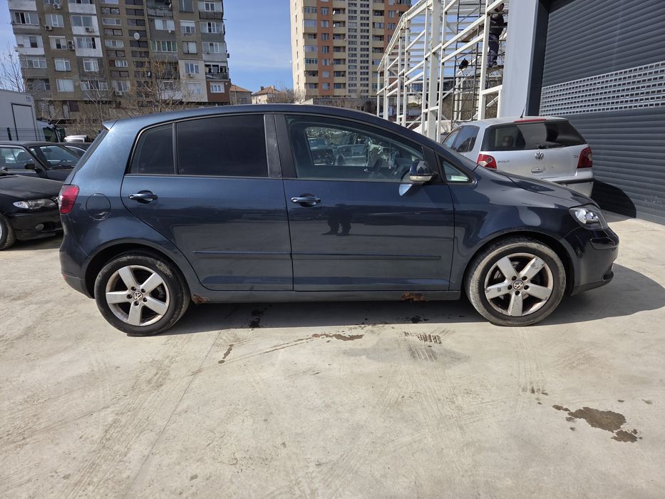 VW Golf 5 plus 1.9 TDI (НА ЧАСТИ)