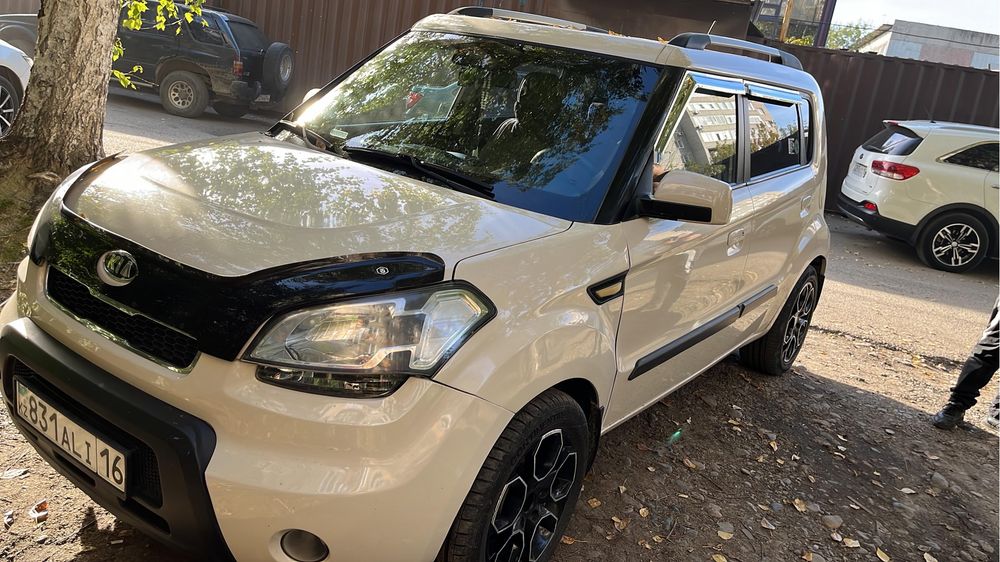 продам  машину KIA SOUL