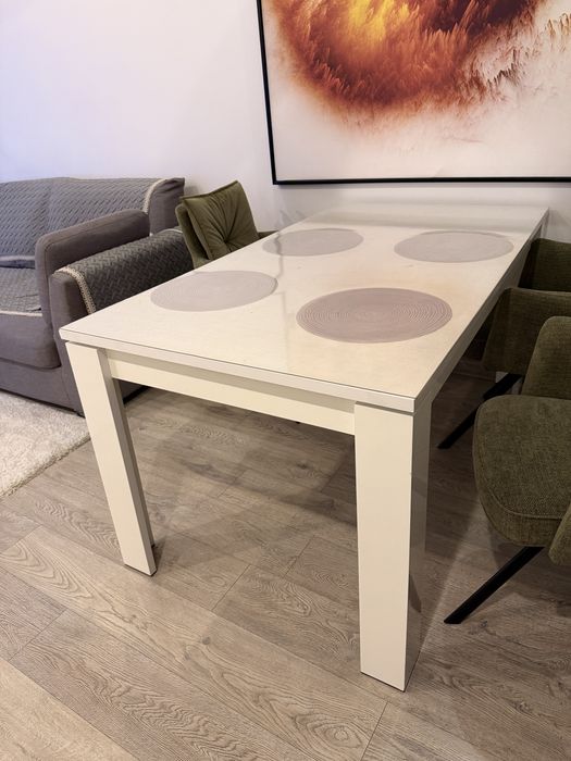 Обеденный стол (раздвижной)