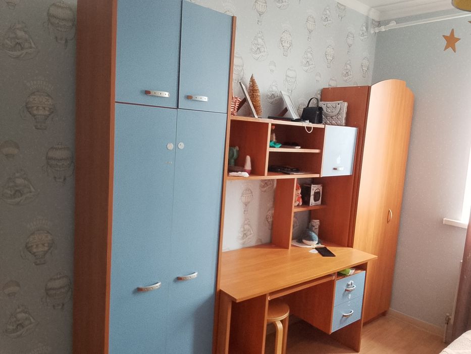Детский шкаф у хорошем состоянии